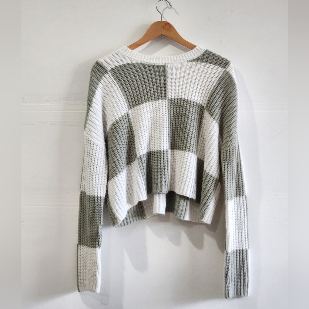 Green and White Checkered Moon and Madison Cropped Knitted Sweater